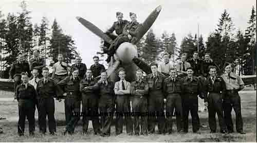 crew members of Squadron 129